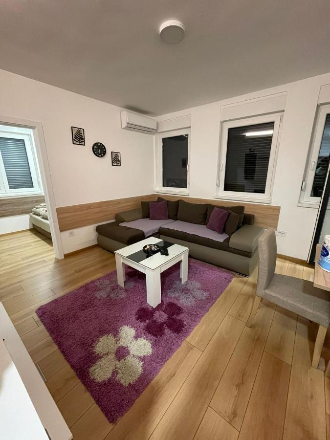 Apartman Mik Újvidék Kültér fotó
